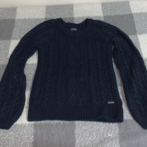 Women’s sweater top